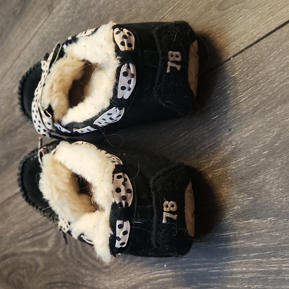 ugg moccasins • size 10 - Picture 3 of 4